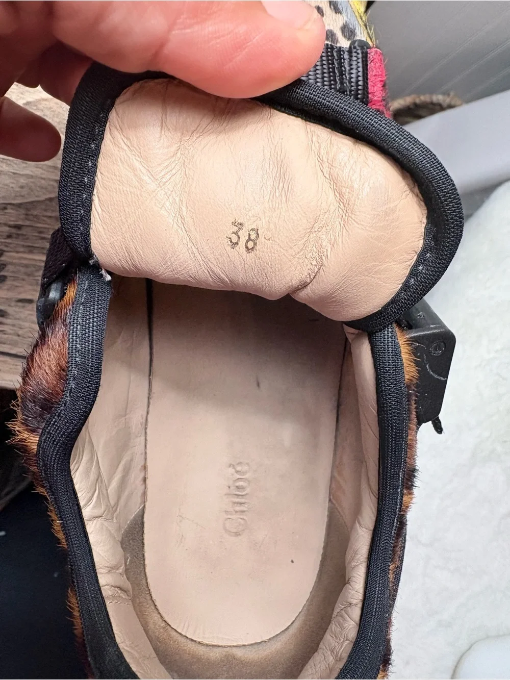 Chloe make statement